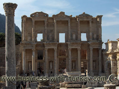 Biblioteca de Celsius en Efesus en Turquia