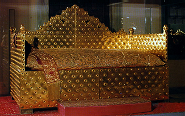 Trono del  Sultan en oro puro